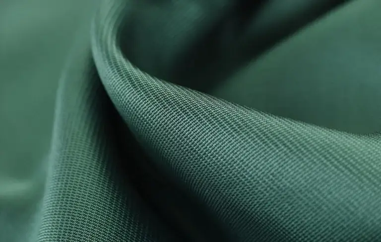 جنس پارچه پرچم